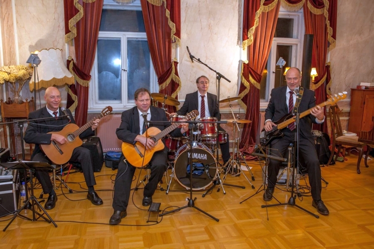 /de/bilder/Veranstaltungen/Swingband.jpg
