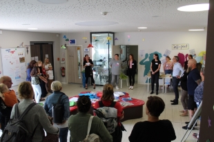 Eröffung Familien.medientag durch Anja Schmidt - Leiterin RAAbatz MEdienwerkstatt